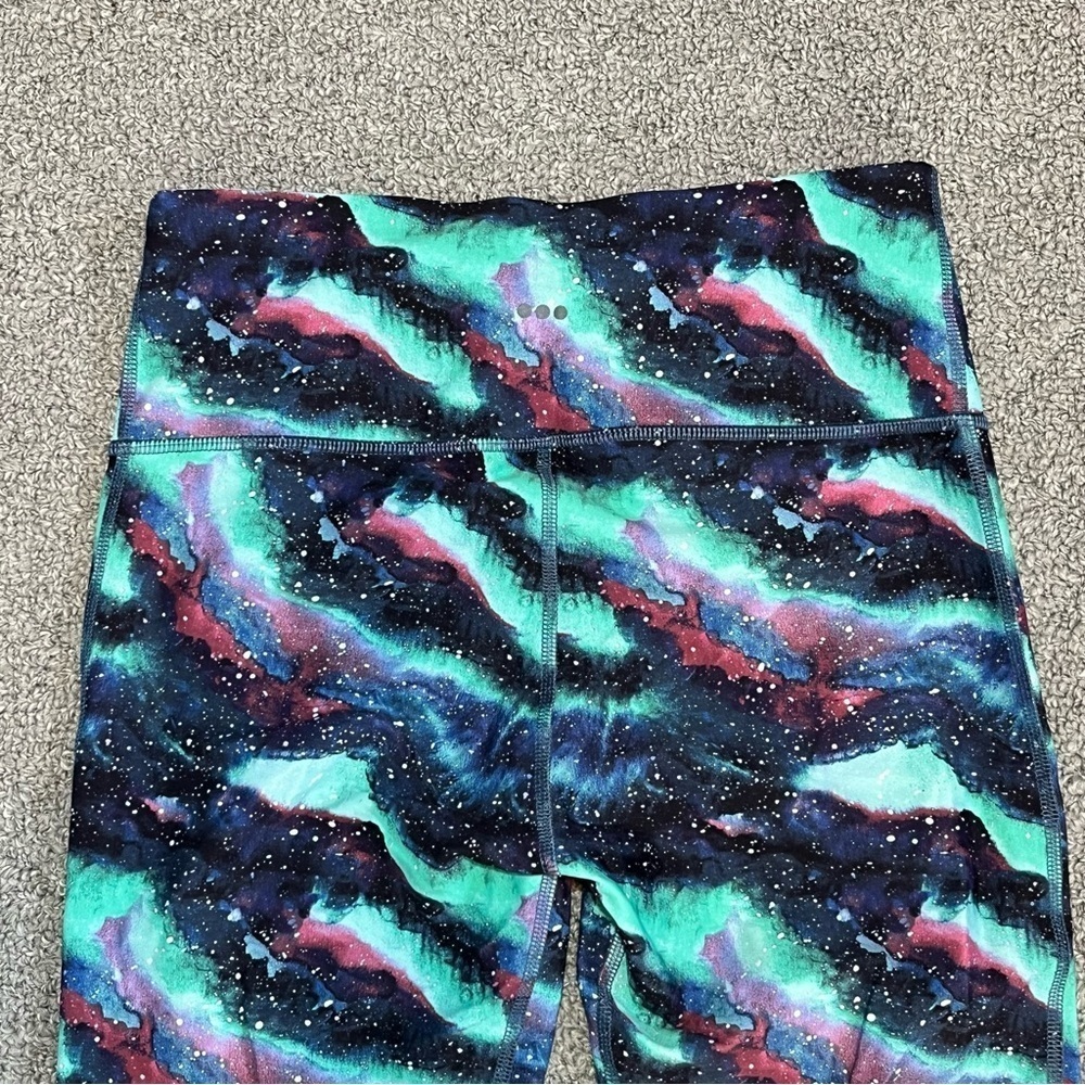 Saucony Fortify Crop Dusk Watercolor Galaxy Print Leggings Womens Size Medium - Picture 9 of 10